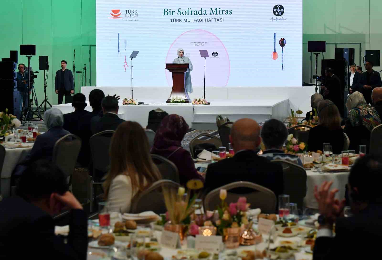 emine erdogan turk mutfagi anadolunun ruhunu ve vicdanini dunyanin dort bir yanina tasiyan en QLMi8MnO
