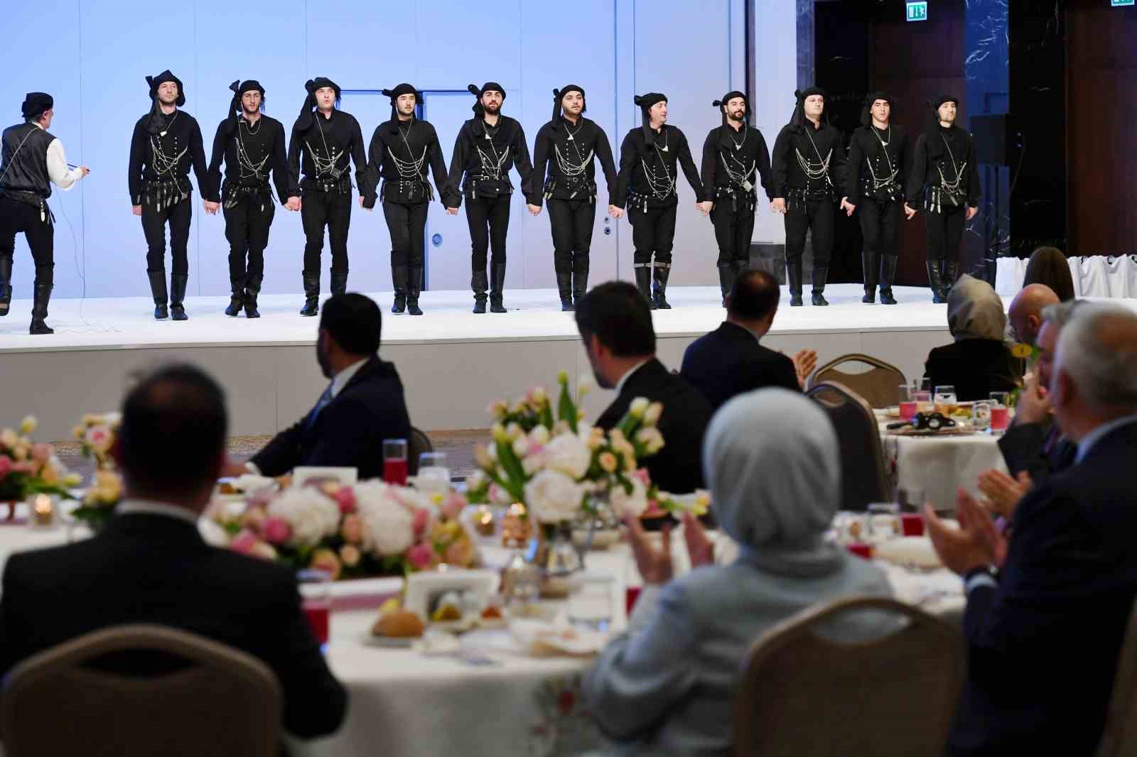 emine erdogan turk mutfagi anadolunun ruhunu ve vicdanini dunyanin dort bir yanina tasiyan en fkFXObMz