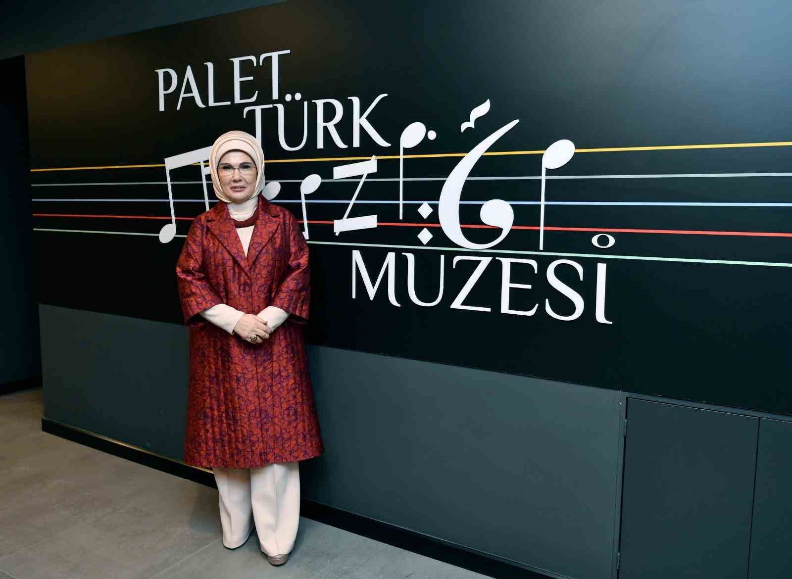 emine erdogan turk muzigini olusturan tum dallari varligimizin ayrilmaz bir parcasi olarak gormek zorundayiz