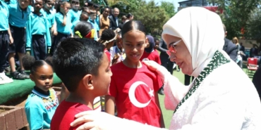 emine-erdogandan-guney-afrika-ziyaretine-iliskin-paylasim-Vqg95Xld.jpg