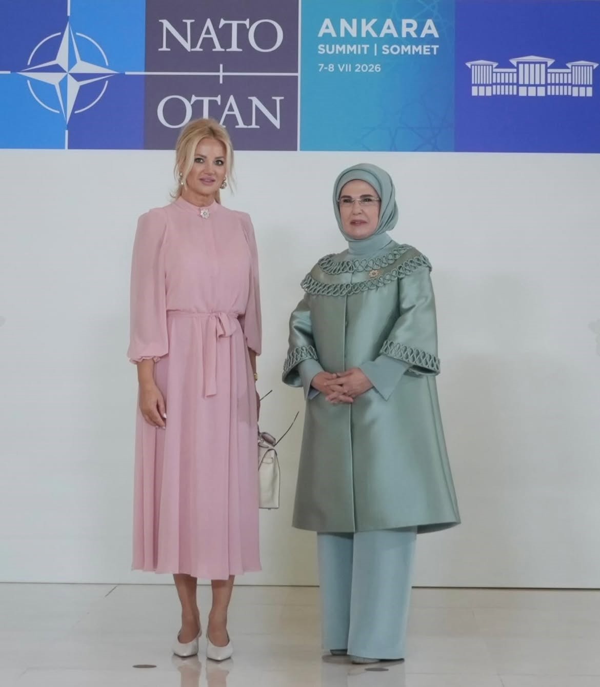 emine erdoganin devlet liderleri esleri yemeginde ajda pekkan konseri 1 gqnLTAu7