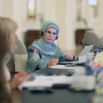 emine-erdoganin-nato-marjinda-bulusturdugu-lider-esleri-cocuklar-teknoloji-ve-guvenlik-konusunu-ele-aldi-HSTCpYfu.jpg