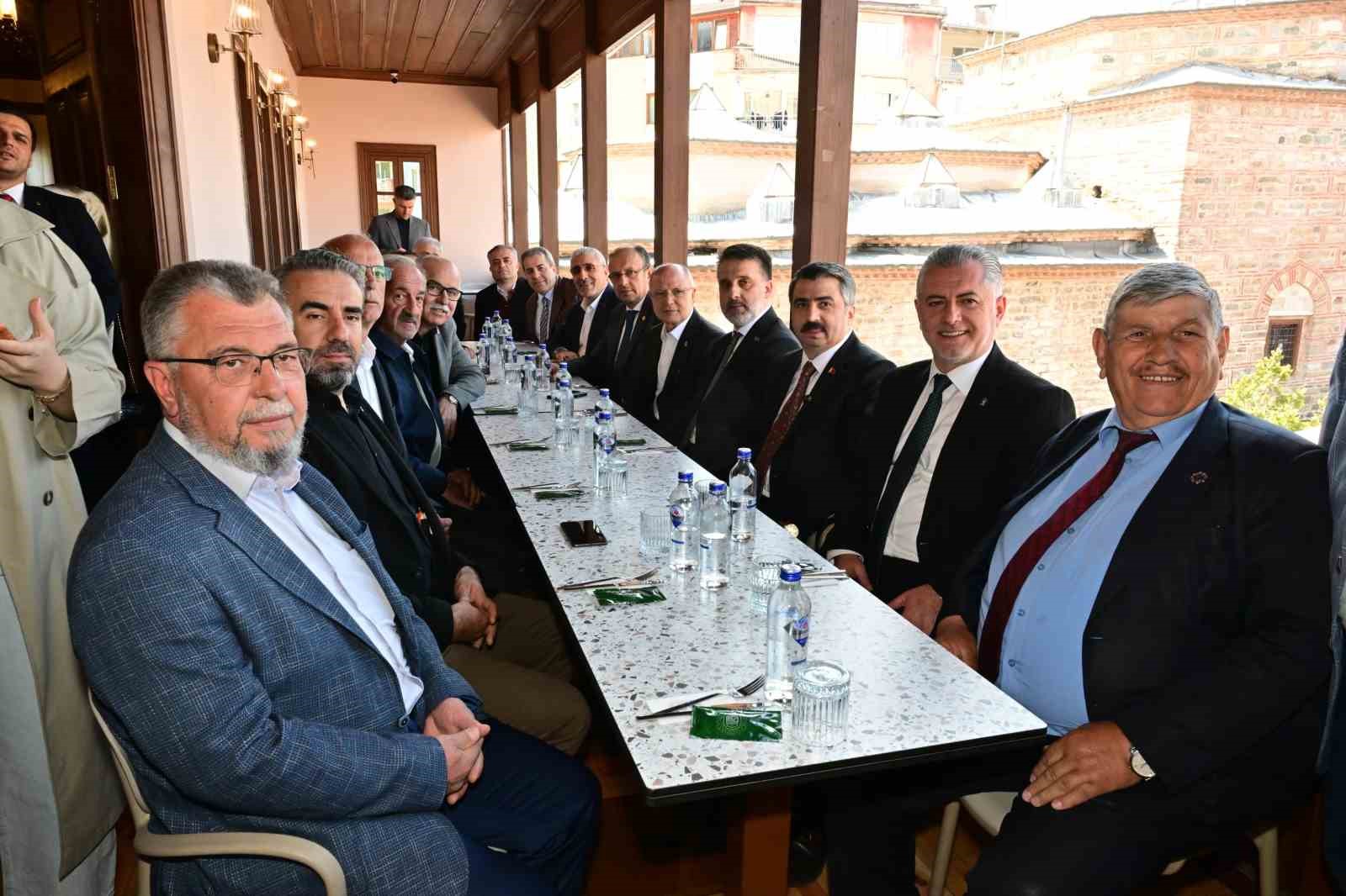 emir buhari yenilenen yuzuyle hizmete acildi 4 lHUMPXga