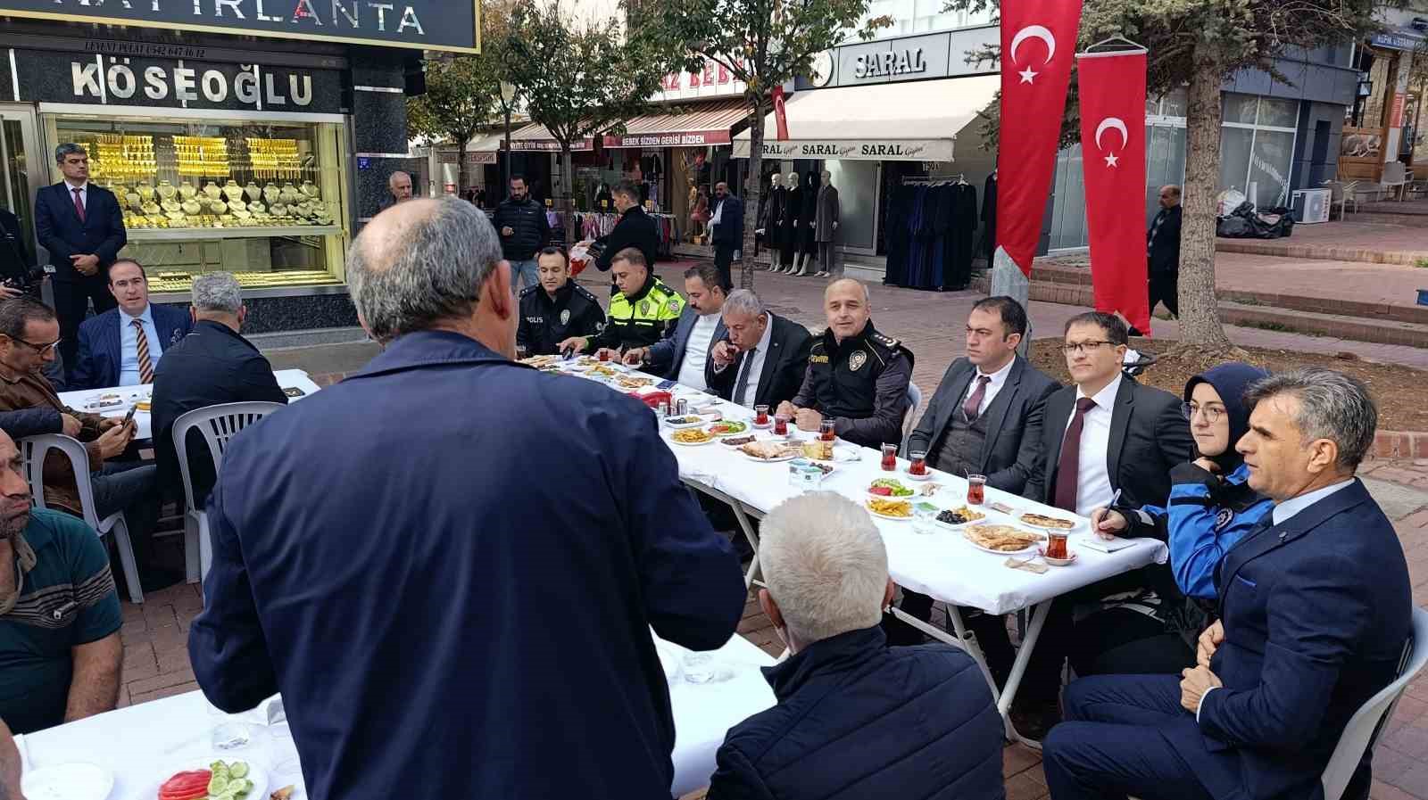 emniyet birimleri sorunlari yerinde tespit ediyor 2 e1tUGav4