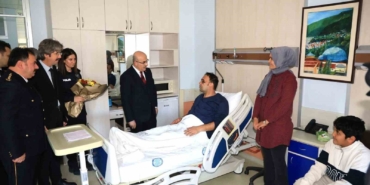emniyet-genel-muduru-demirtas-yalovadaki-catismada-yaralanan-polisi-ziyaret-etti-QPlltrHR.jpg
