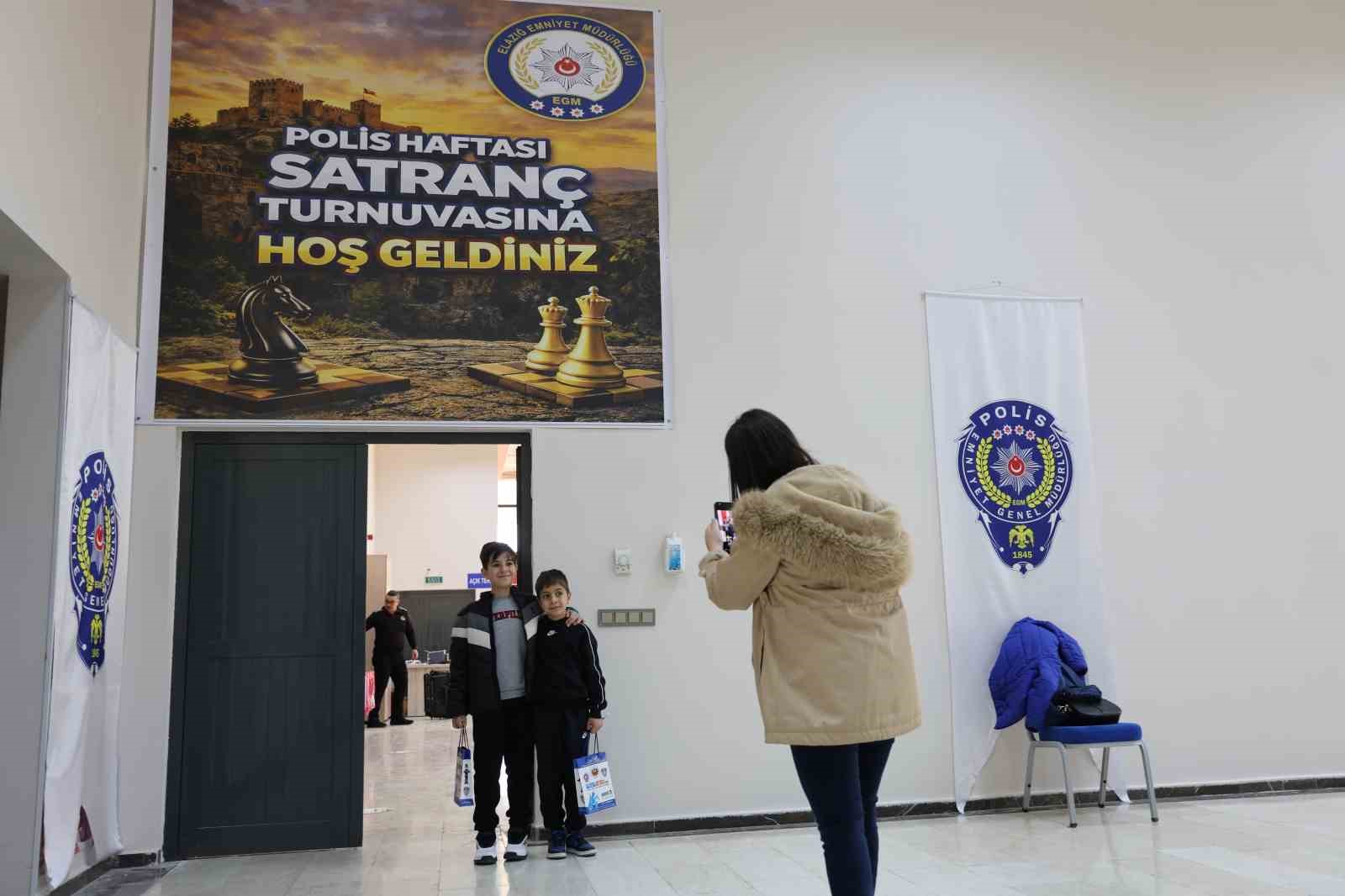 emniyet mudurlugunde satranc heyecani 4 2vcZiVnH
