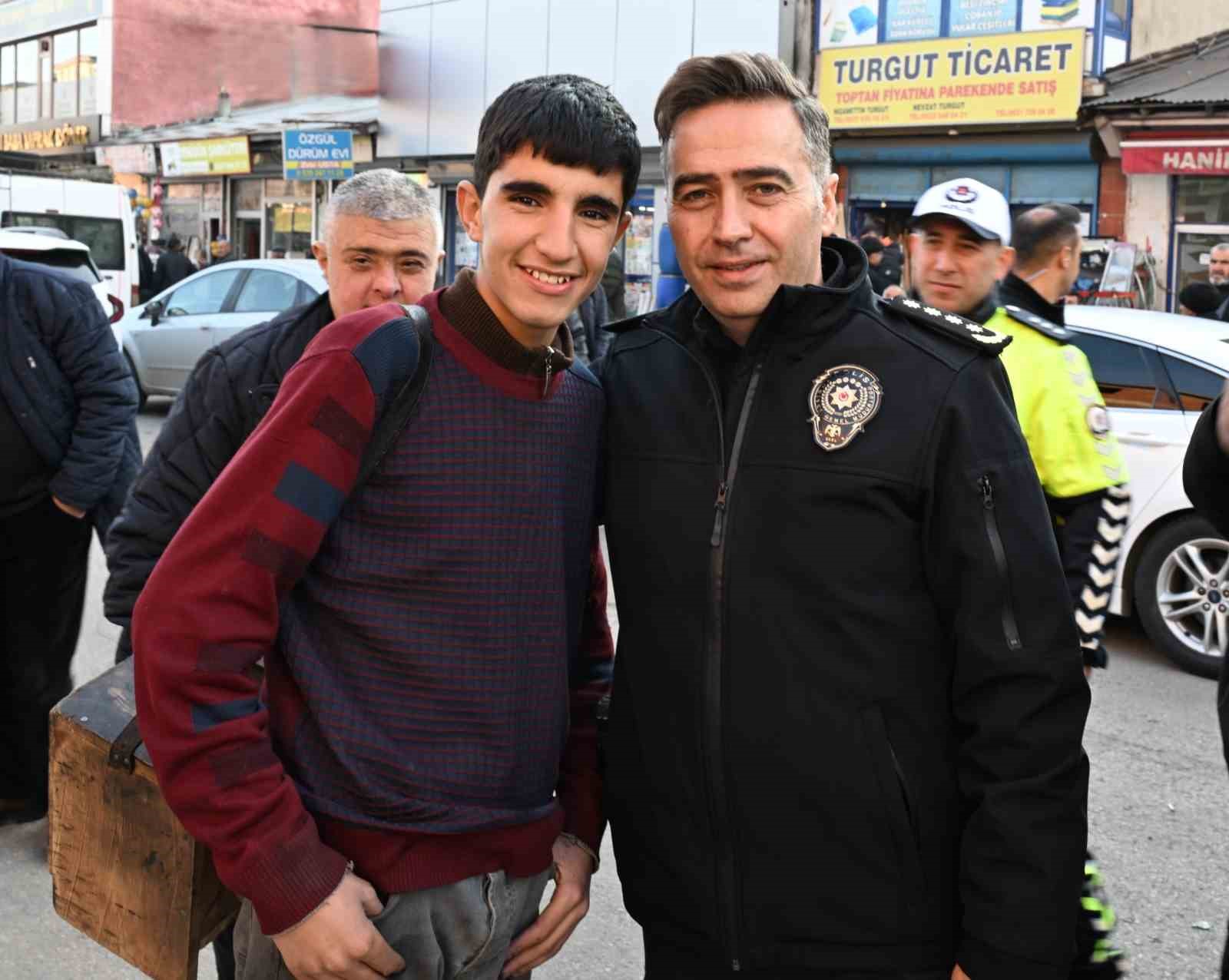 emniyet muduru onder esnafin sorunlarini sahada degerlendirdi 1