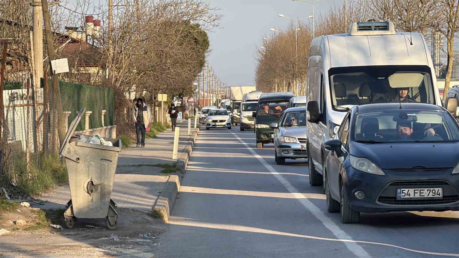 emniyet seridinde gidenler drona yakalandi 10 dakikada 15 araca 300 bin lira ceza 5 GmuarL6t