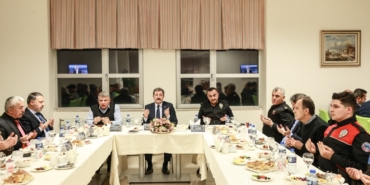 emniyet-teskilati-iftarda-bulustu-samsunun-huzuru-icin-724-gorev-basindayiz-P6zzsZL9.jpg