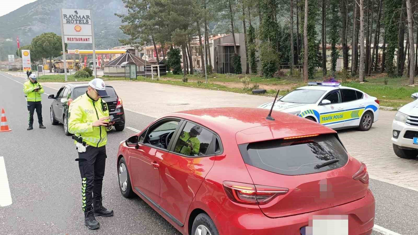 emniyetin ucan gozu havadan denetim yapti 3 NPfybhgE