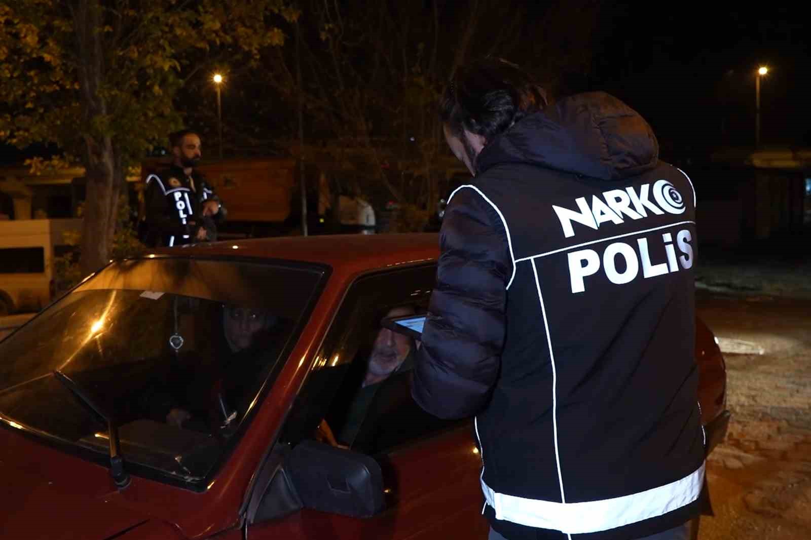 emniyetten genis capli narkotik denetimi 4 yPvejPv8