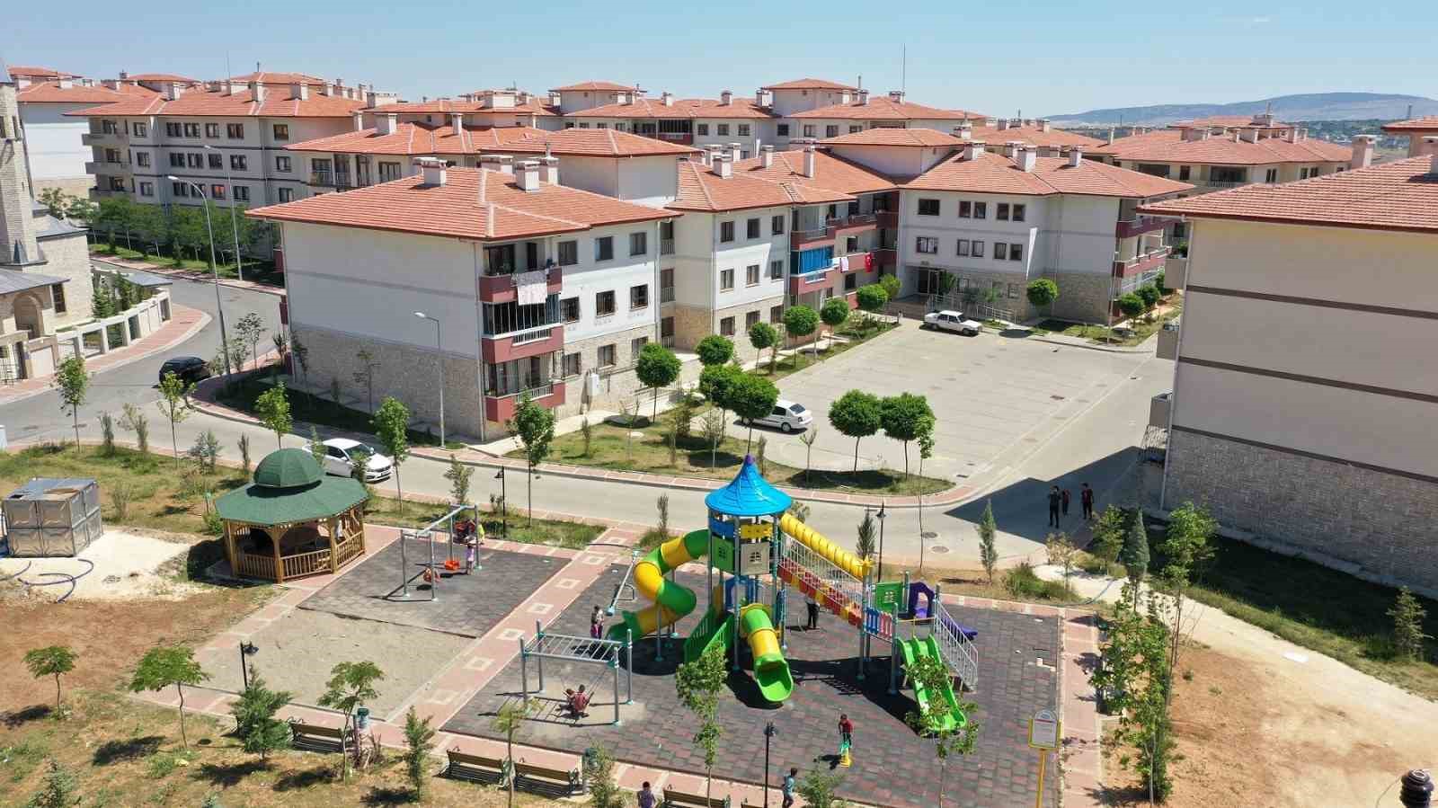 en az 4 cocugu olan ailelere cekilissiz kurasiz ev verilecek 4 IOwVe5FD