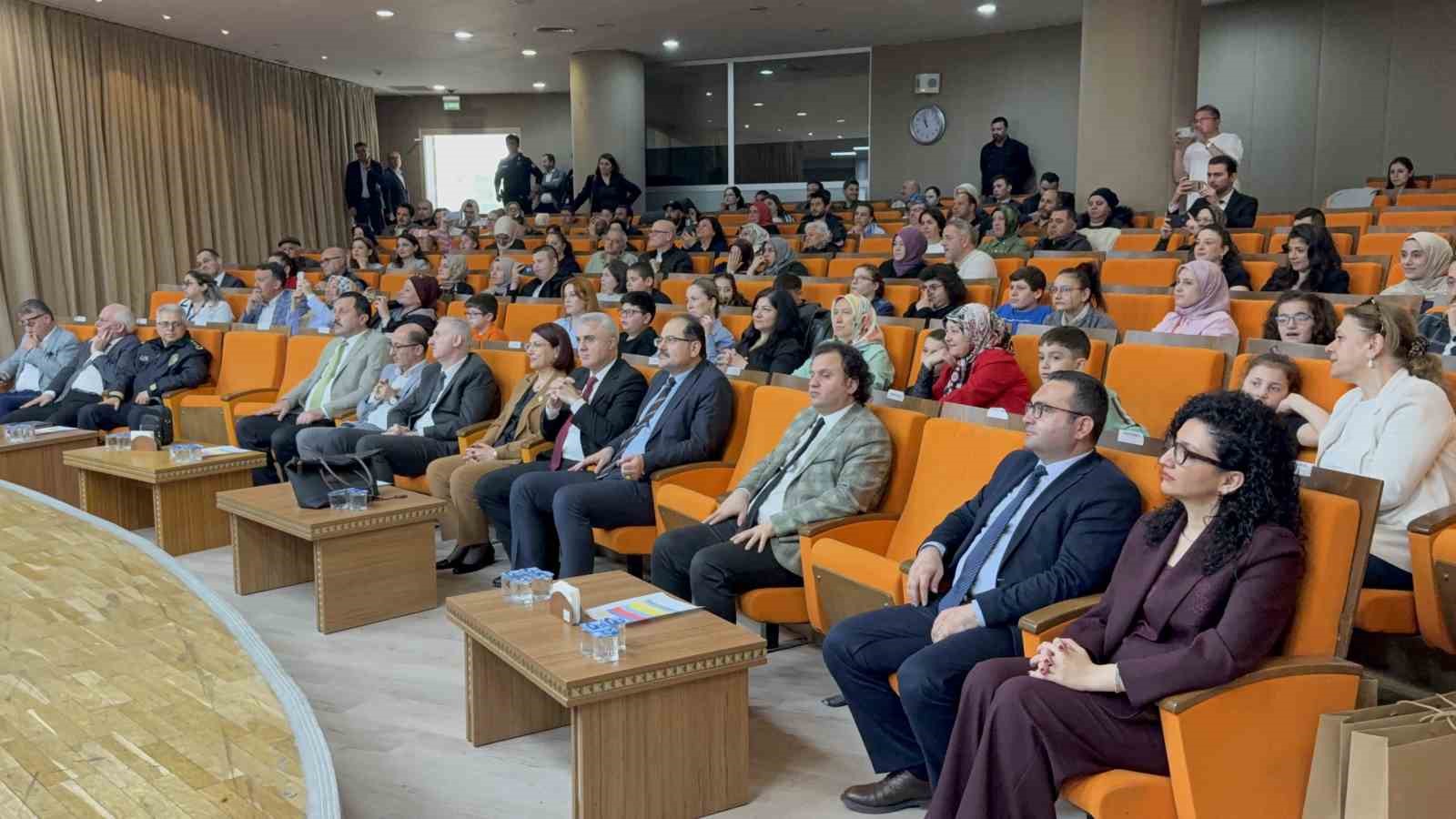 en degerli cocuklarin en ozel gunlerinde velilerin gosterisi alkis topladi 6 nhXdLRJV