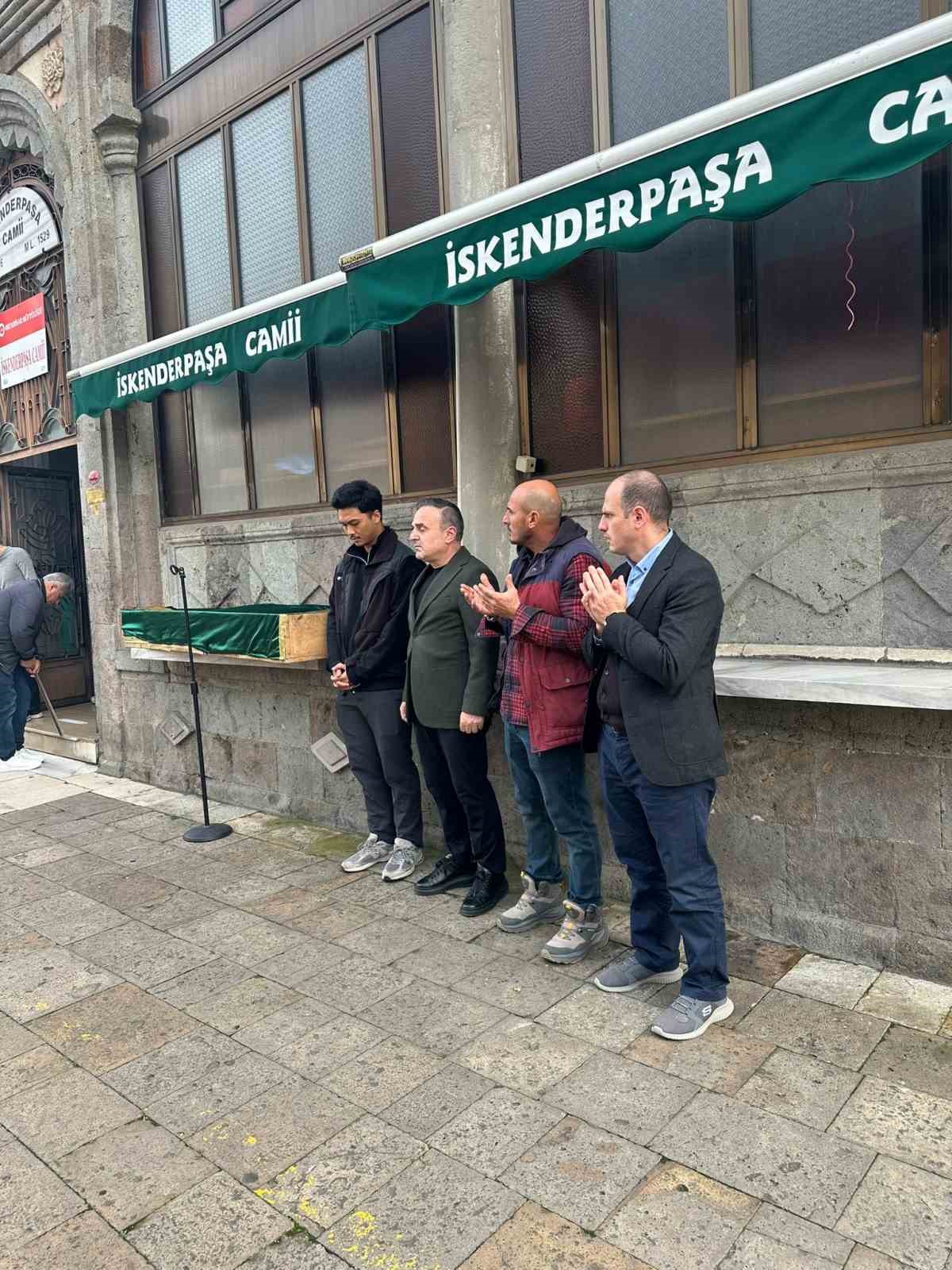 endonezyadan trabzona uzanan son yolculuk 10 Hd6vRiVU