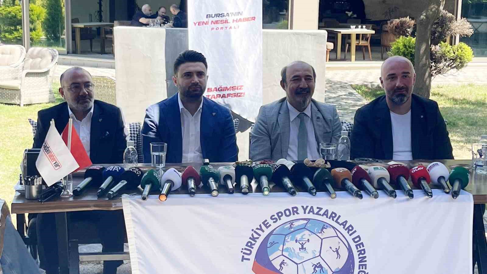 enes celik transferde onceligimiz bonservissiz oyuncular 0 XWYYAdPz