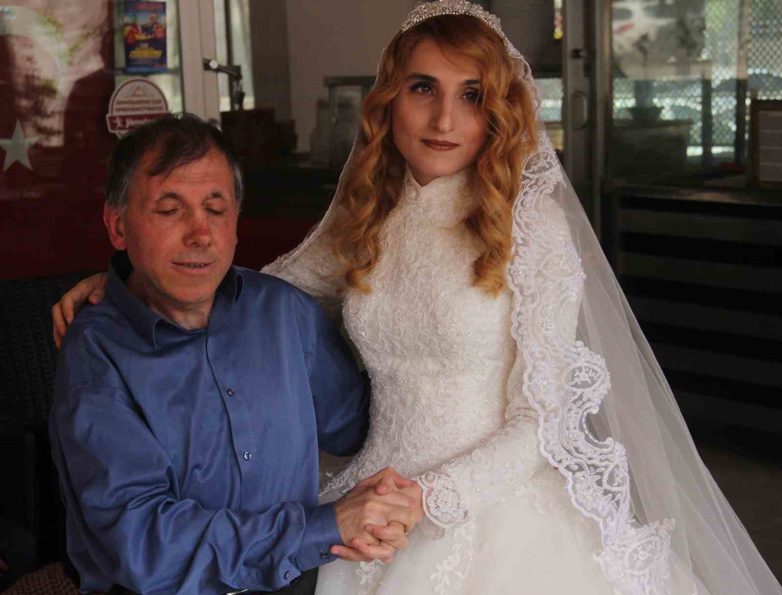 engel tanimayan cifti buyuksehir belediye otobusu ayirdi 1 GpZ1DVHU