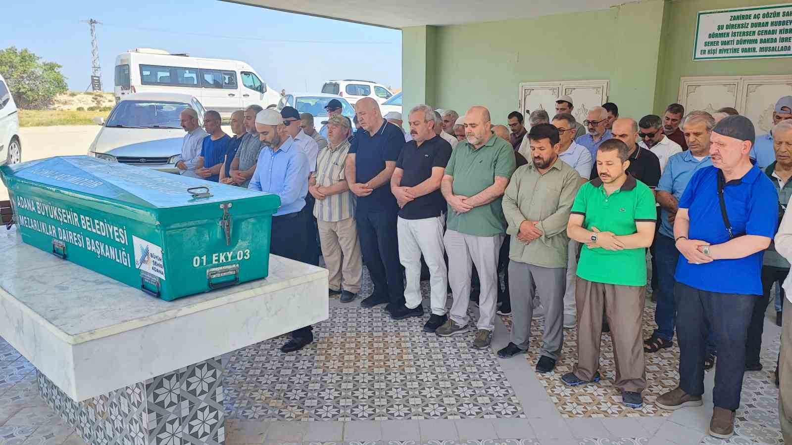 engel tanimayan cifti buyuksehir belediye otobusu ayirdi 3 WNDRlUjJ