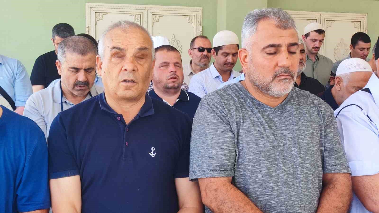 engel tanimayan cifti buyuksehir belediye otobusu ayirdi 5 5COKGjSM