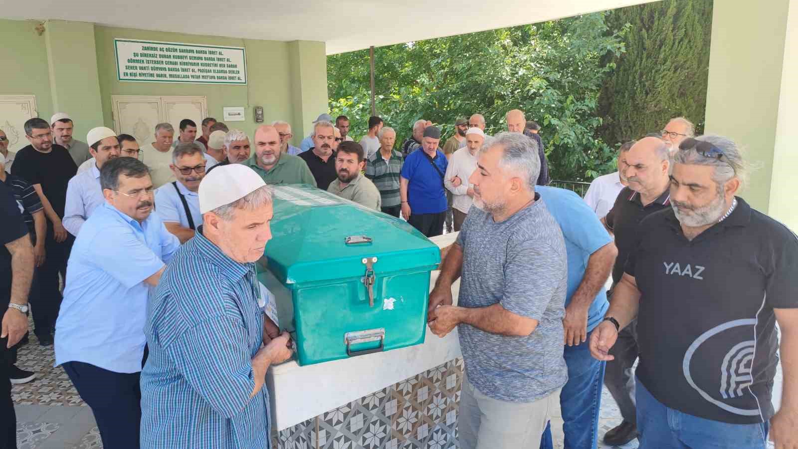 engel tanimayan cifti buyuksehir belediye otobusu ayirdi 6 Qk4qWFan