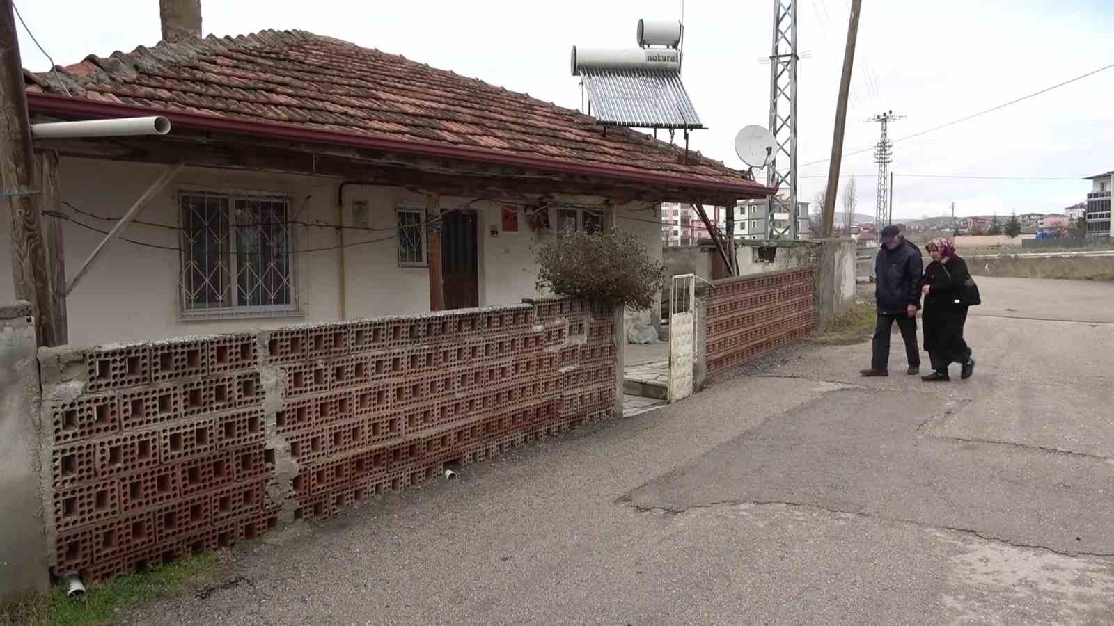 engelleri asip okuma yazma kursuna katildilar 30 yillik ciftten ders alinacak ask hikayesi 7 umEGfIBu