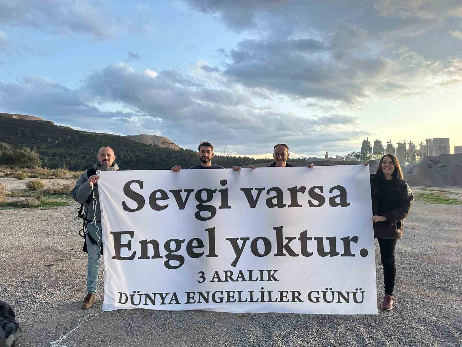 engelleri asmak icin gokyuzune ciktilar 1 eqrDAvfC