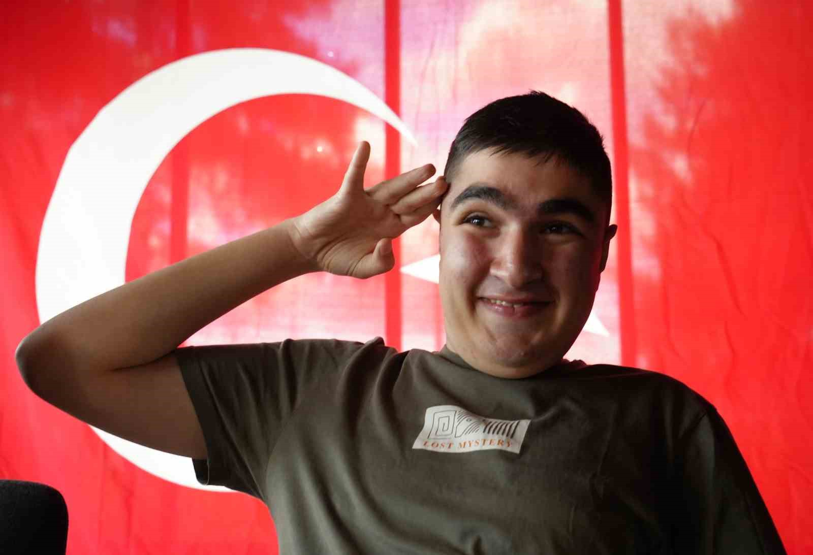 engelleri astilar vatana asker oldular 1 m6u2XE1Q