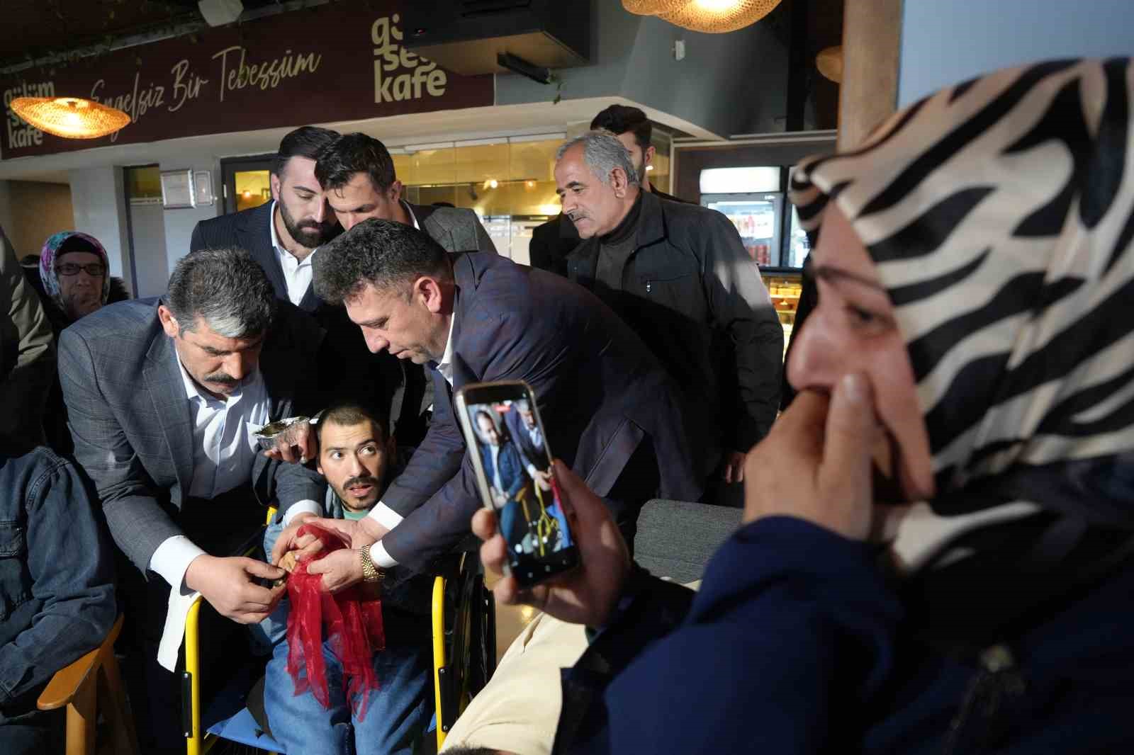 engelleri astilar vatana asker oldular 7 BSOF6NbJ