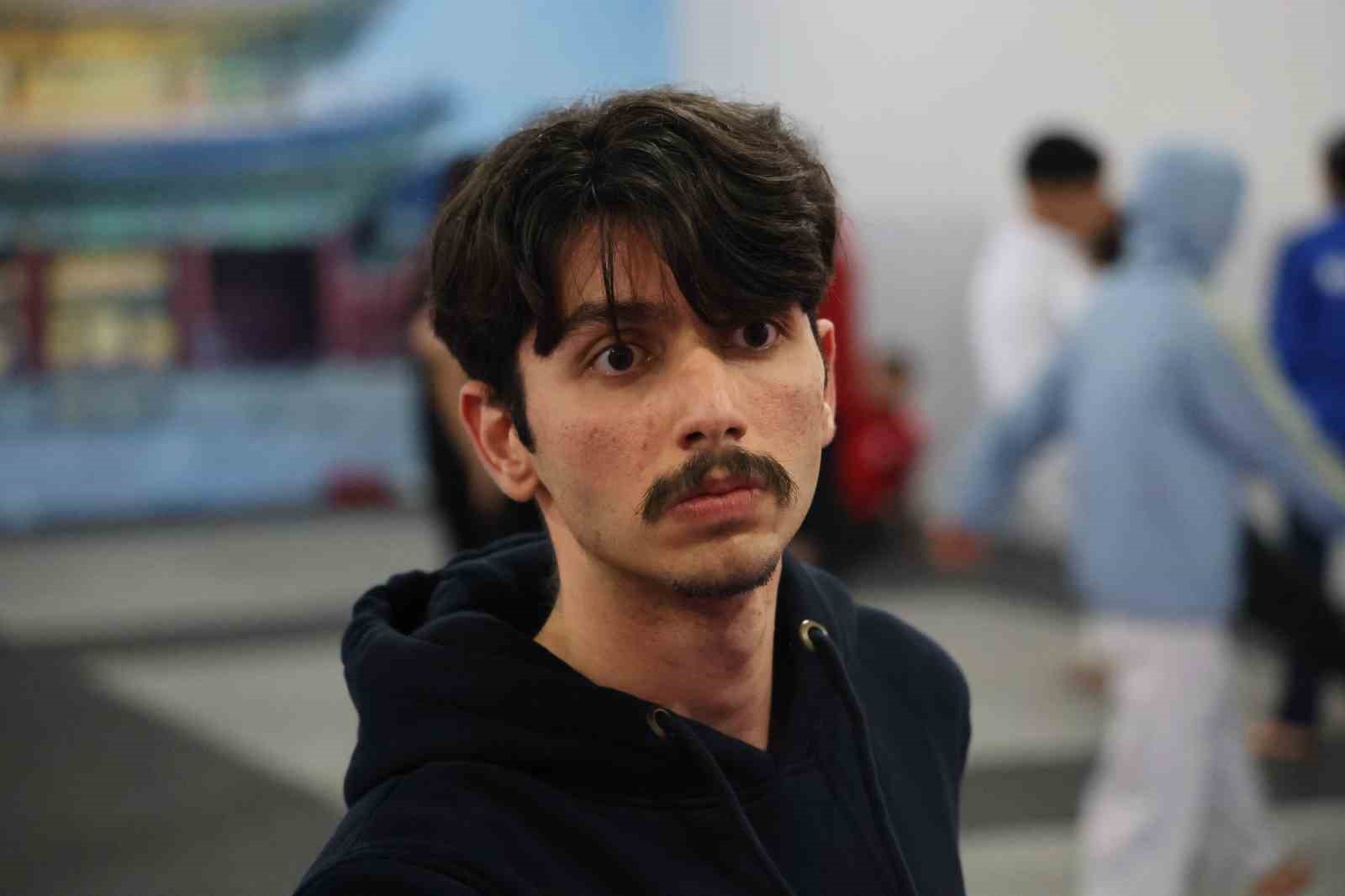 engellerin asildigini para taekwondo turkiye sampiyonu furkan kaan ata gosterdi 2 9n6GhzMA