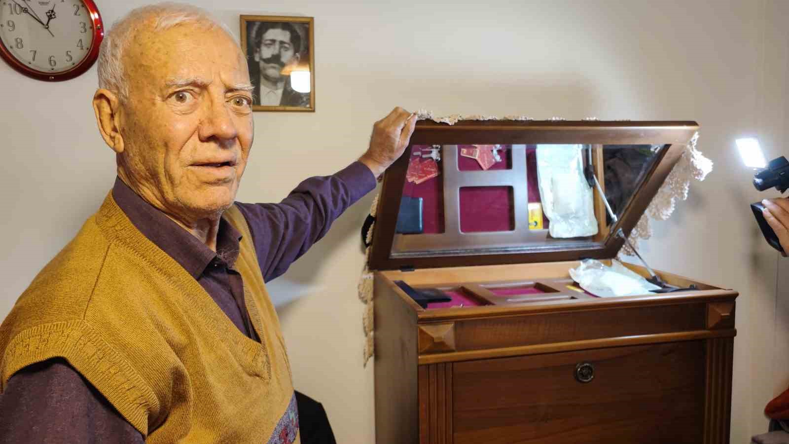 engelli adamin esi olunce gizli bolmeye kaldirdigi 1 kilo altini calindi iddiasi 2 DFRT1Cyc