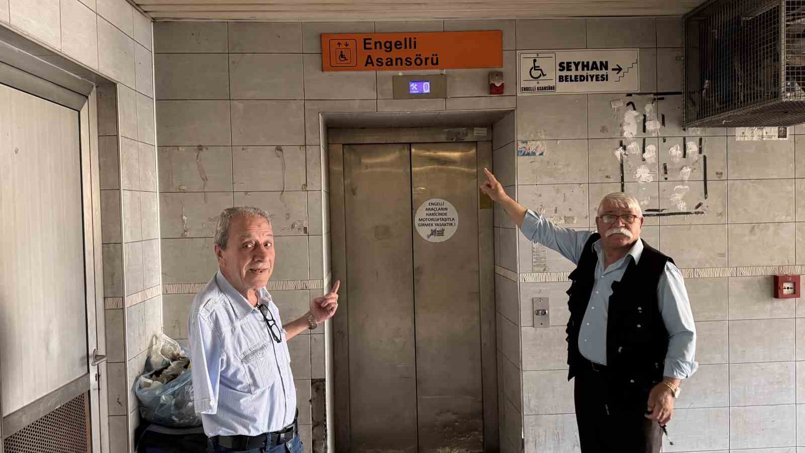 engelli asansorunun amaci disinda kullanilmasina engellilerden tepki 0 VmP8FSFA