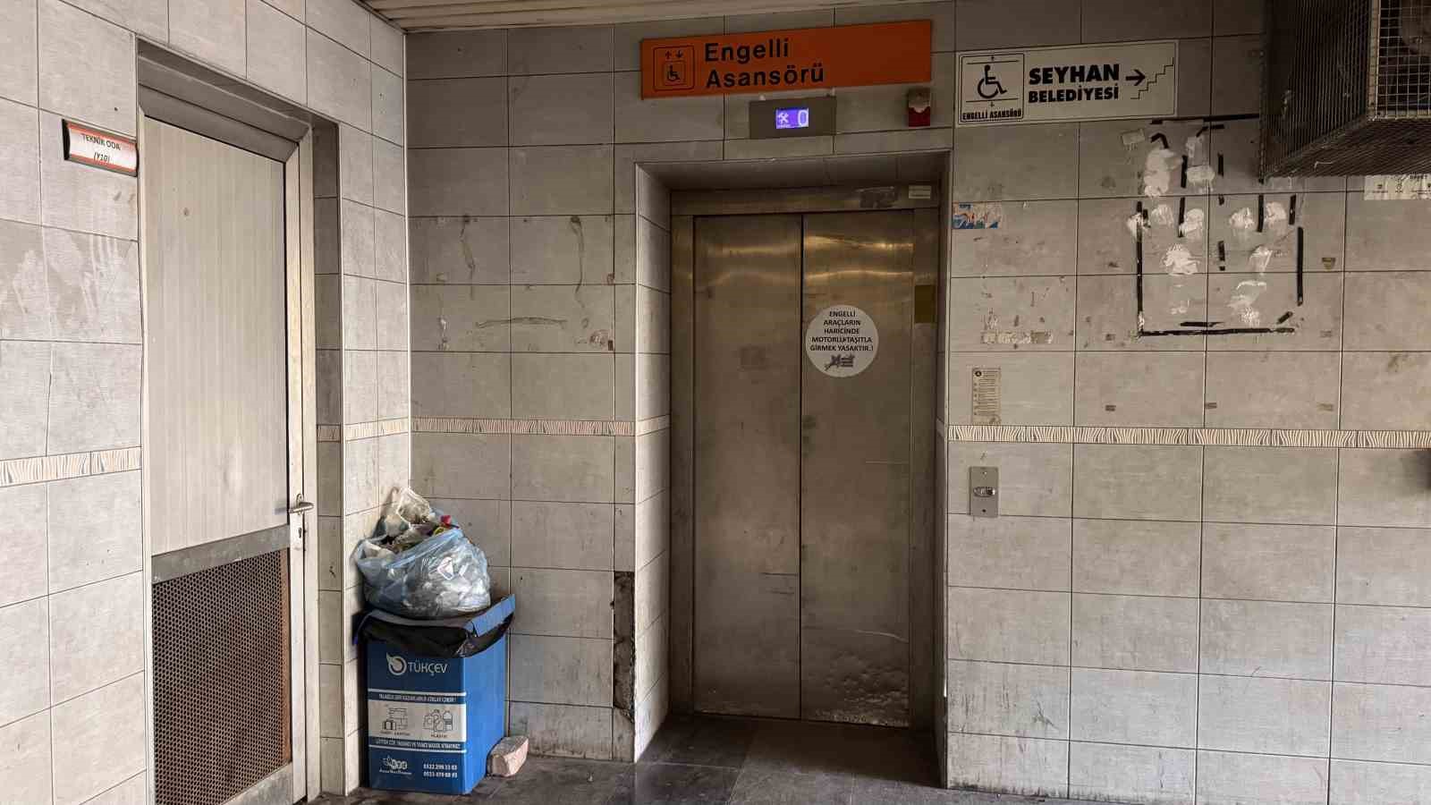 engelli asansorunun amaci disinda kullanilmasina engellilerden tepki 3 hhLYqLmG