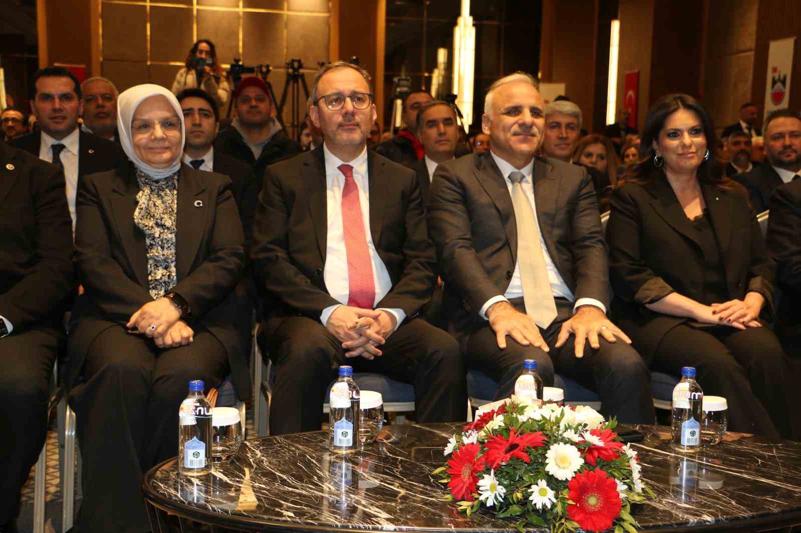 engelli bireylerin sorunlarini arastirma komisyonu baskani kasapoglu bugune kadar paydaslarimizdan komisyonumuza ulasan rapor gorus hZZvkHff