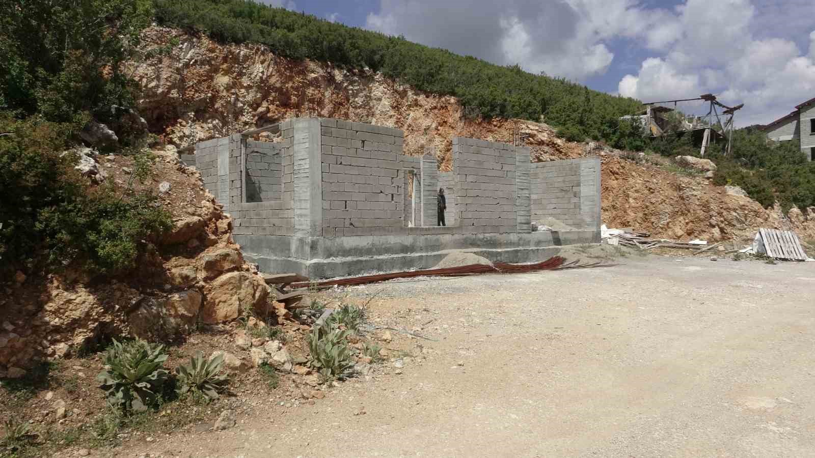 engelli cocuklari icin kurdugu ev hayali yarim kaldi hayati kabusa dondu 6 jdHqMXM7