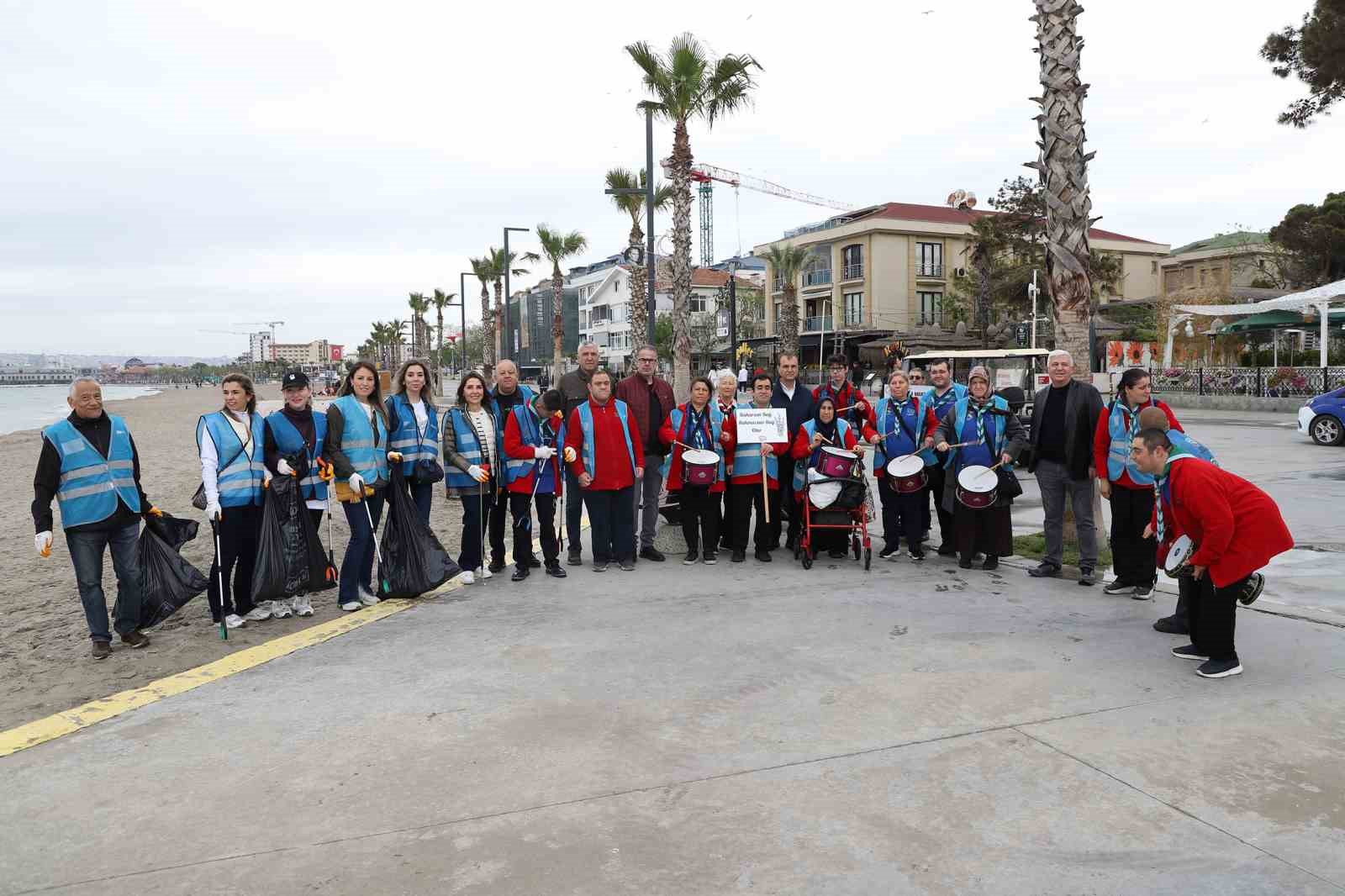engelli izciler cevreyi kirletenleri trampet ve darbuka calarak protesto etti 5 SuMO4DjO