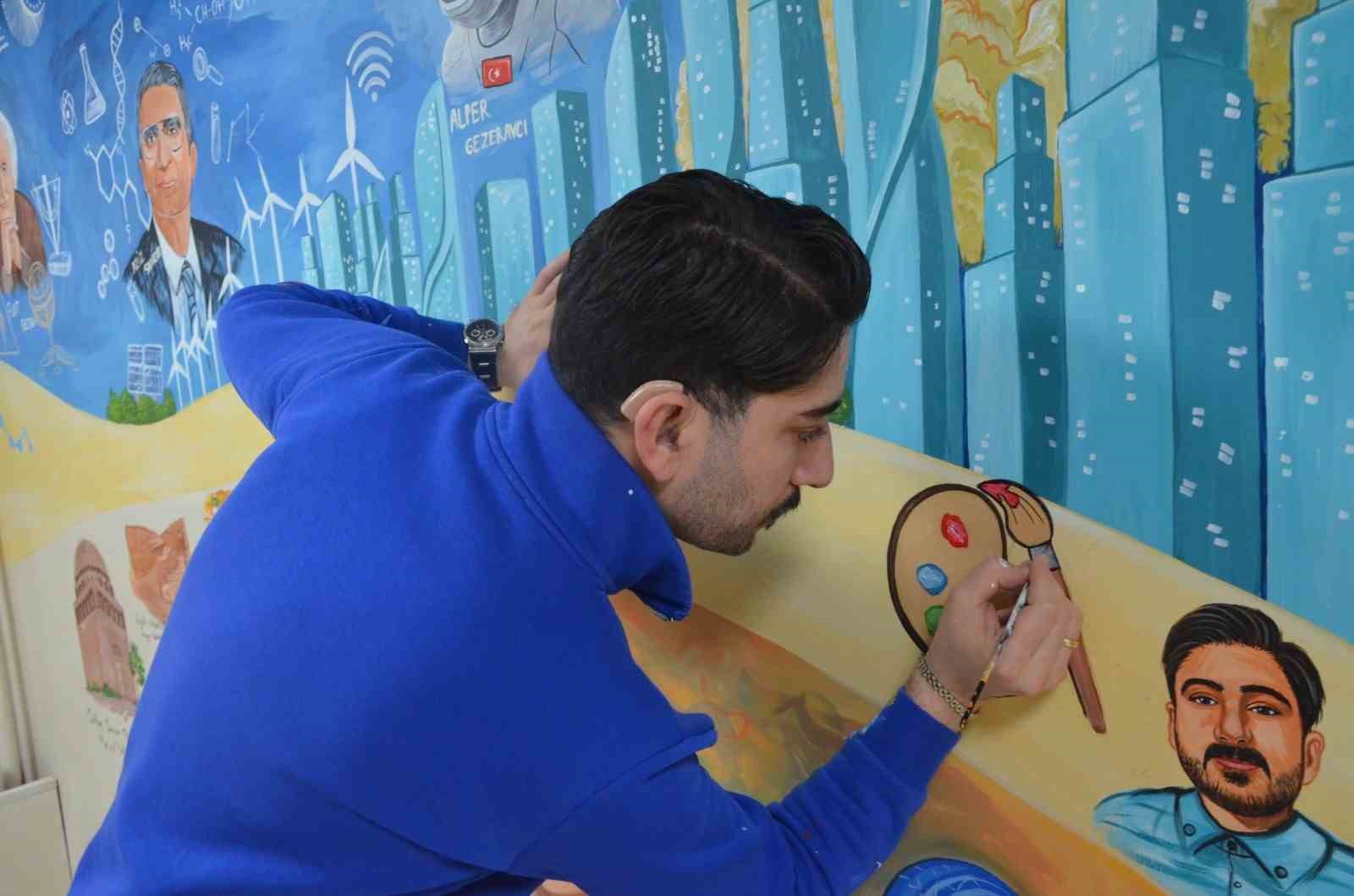 Engelli öğretmen hayal gücünü kullandı, Türkiye Yüzyılı Maarif Modeli müfredatını duvara resmetti 9 engelli ogretmen hayal gucunu kullandi turkiye yuzyili maarif modeli mufredatini duvara resmetti 5 JsUNamk3
