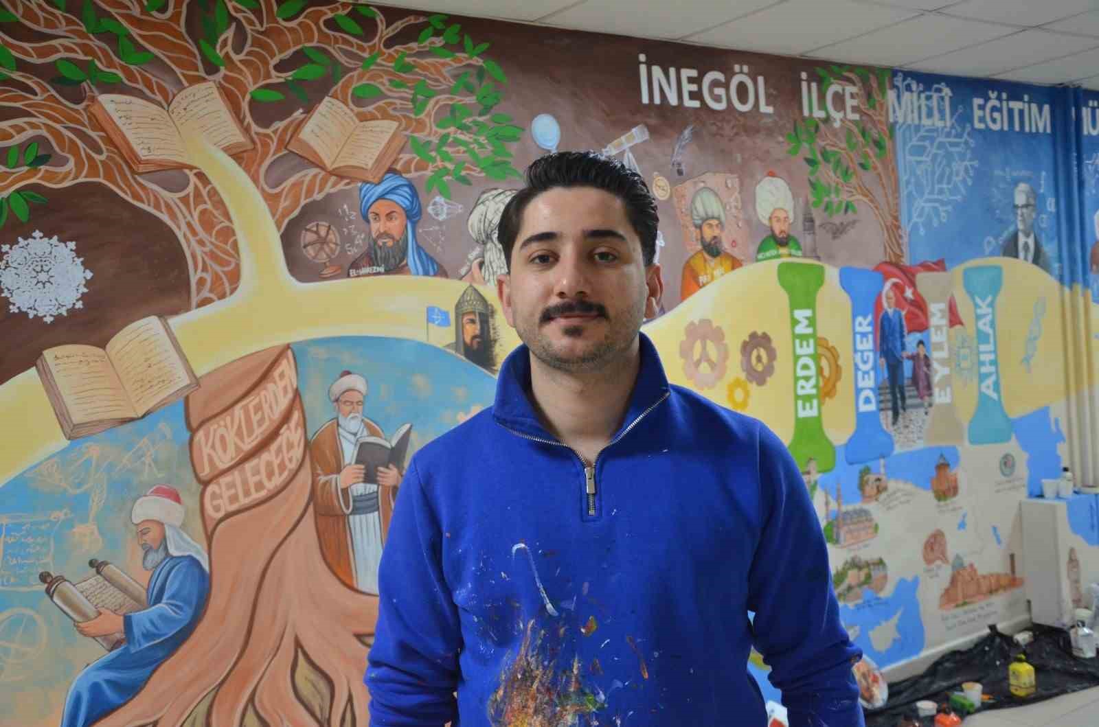 Engelli öğretmen hayal gücünü kullandı, Türkiye Yüzyılı Maarif Modeli müfredatını duvara resmetti 11 engelli ogretmen hayal gucunu kullandi turkiye yuzyili maarif modeli mufredatini duvara resmetti 7 qmylg4Qm