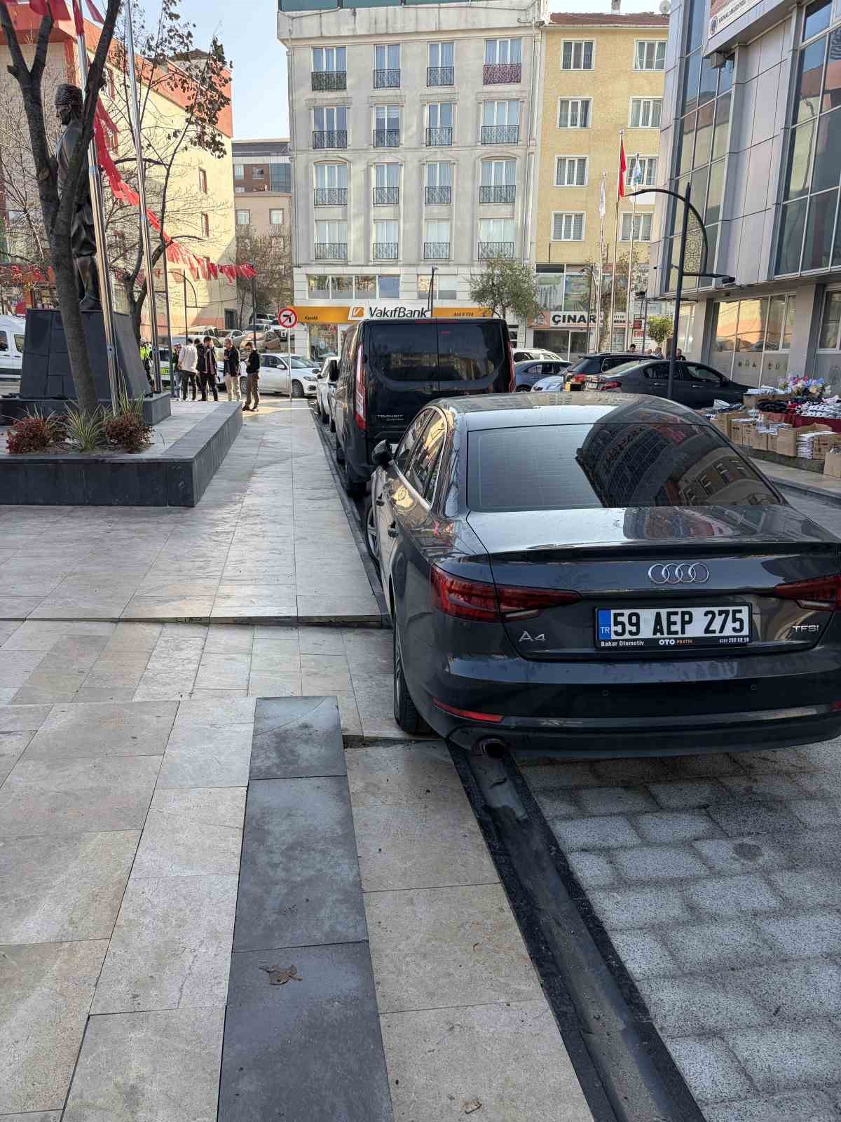 engelli rampasina aracini park eden baskan yardimcisi cezayi yedi 3 NbW4vhbp