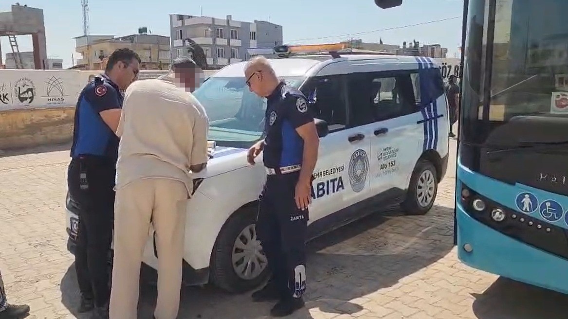 engelli vatandasi otobuse almayan sofor bir daha otobus direksiyonuna gecemeyecek 0 4rvSAfeq