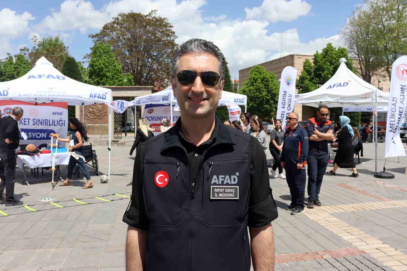 engellilerin yasadigi zorluklari empati kurarak ogrendiler 2 3wHNjg6y