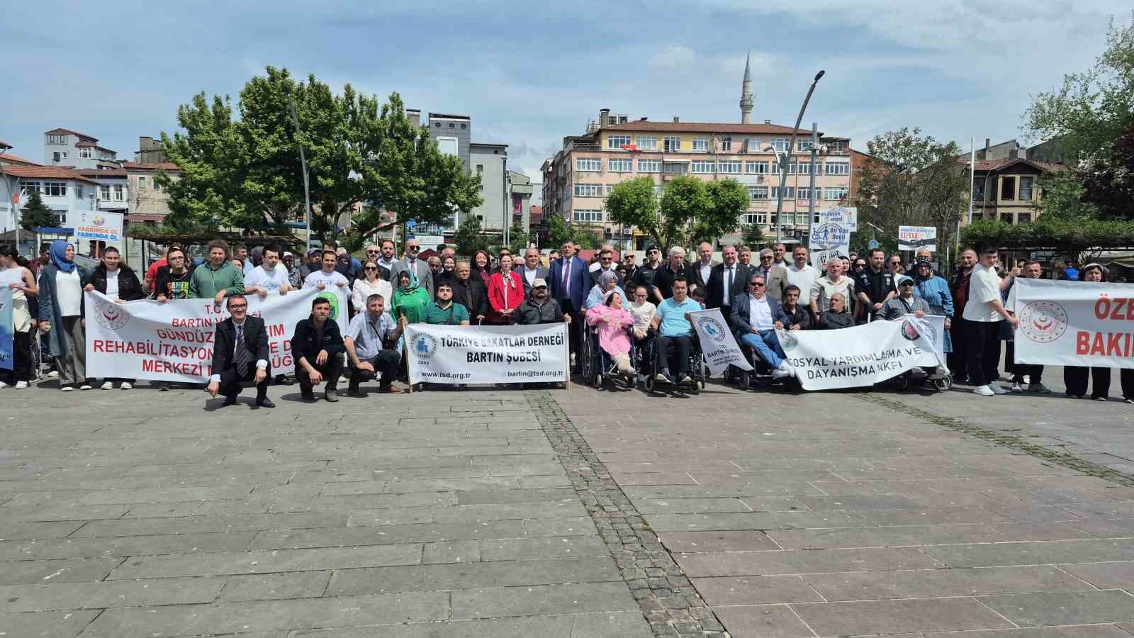 engellilerin yuruyusu down sendromlu dehanin telsiz anonsuyla basladi 3