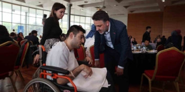 engelsiz-bursa-bulusmasinda-gonuller-bir-oldu-zbsIZATc.jpg