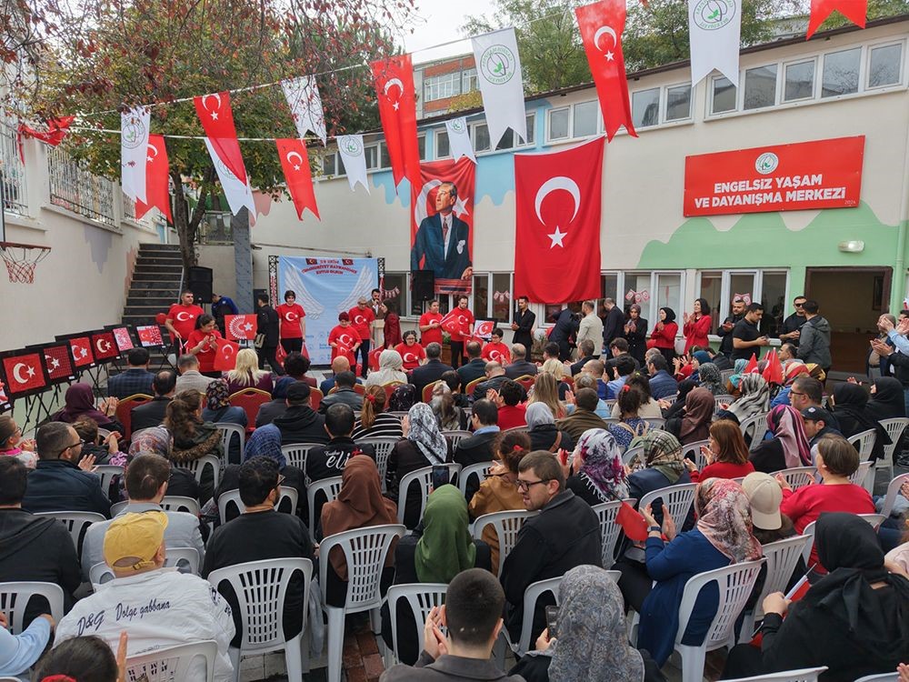 Engelsiz Yaşam Merkezi’nde yeni eğitim yılı, cumhuriyet coşkusu ile başladı 5 engelsiz yasam merkezinde yeni egitim yili cumhuriyet coskusu ile basladi 1 hIiRhnuz