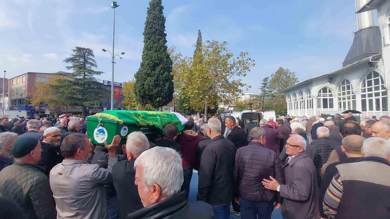 enistesi cansiz bedenini bulmustu son yolculuguna ugurlandi 5