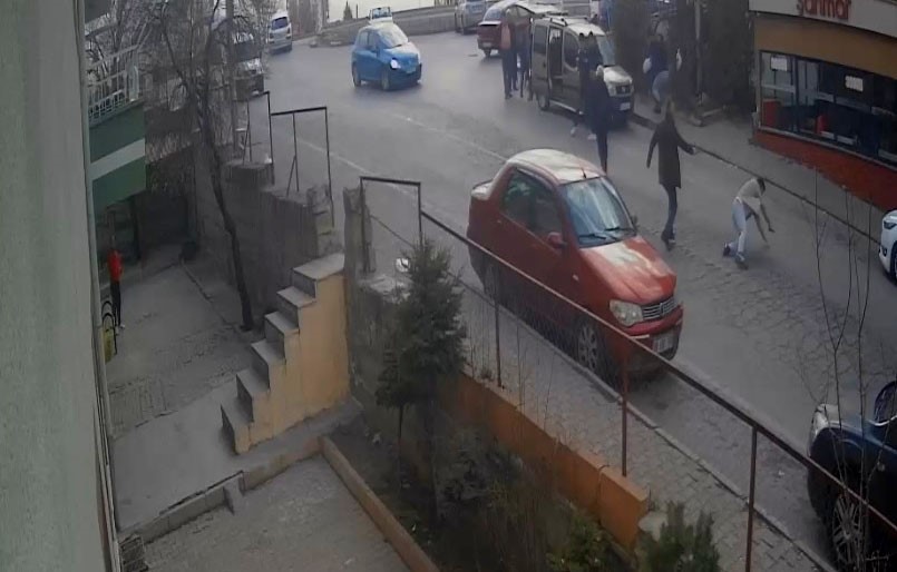 enistesine kursun yagdirip uzerinden otomobille gecen sanigin cezasi dustu 0 JyOSvNmP