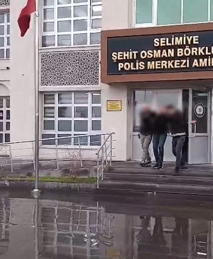 enistesinin evini kursunlayan supheli yakalandi 3