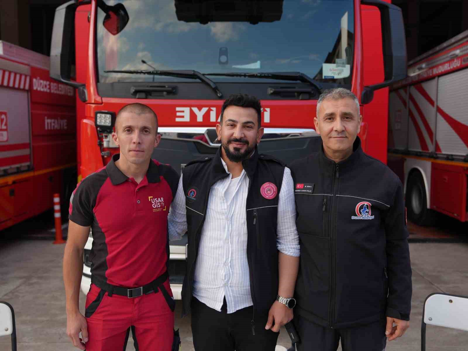 enkaz altinda kurulan kardeslik 0 LCguZIPW