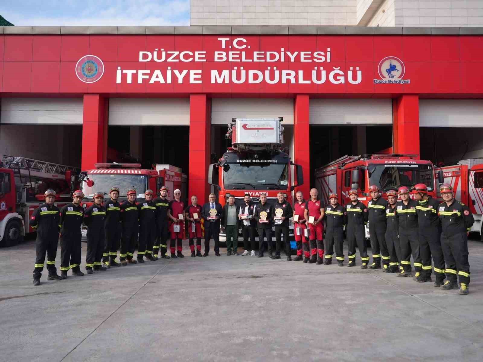 enkaz altinda kurulan kardeslik 3 lkTAiNY1