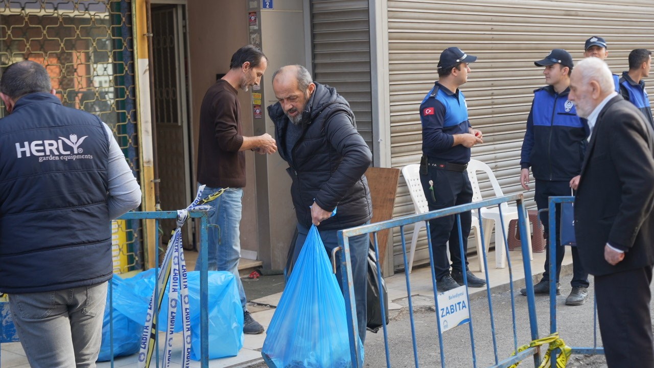 enkazdan kurtarilan dilaraya aci haber verildi 5 J34Dl2p3