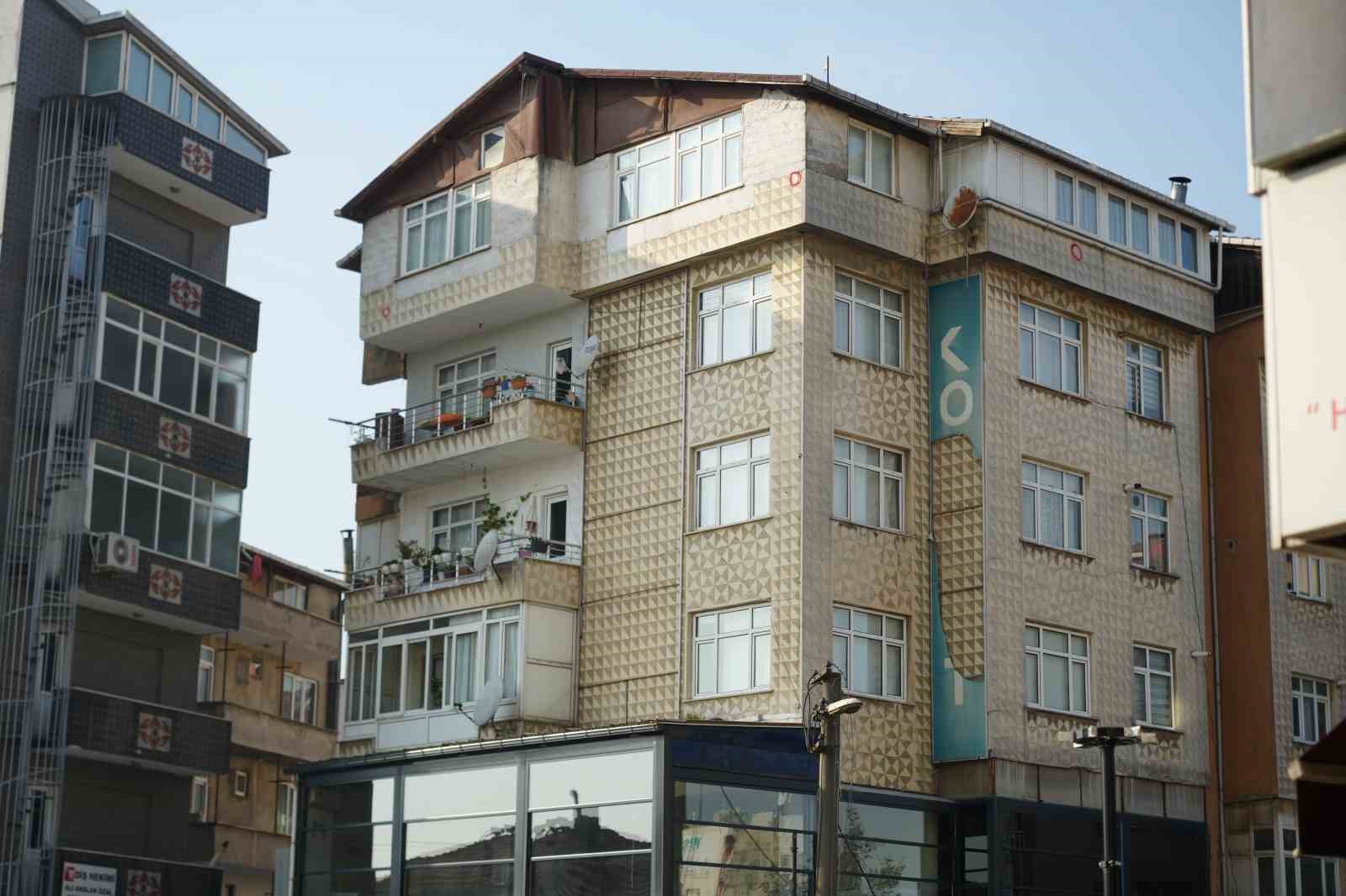 enkazdan kurtarilan dilaraya aci haber verildi 6 CiFFfhzQ