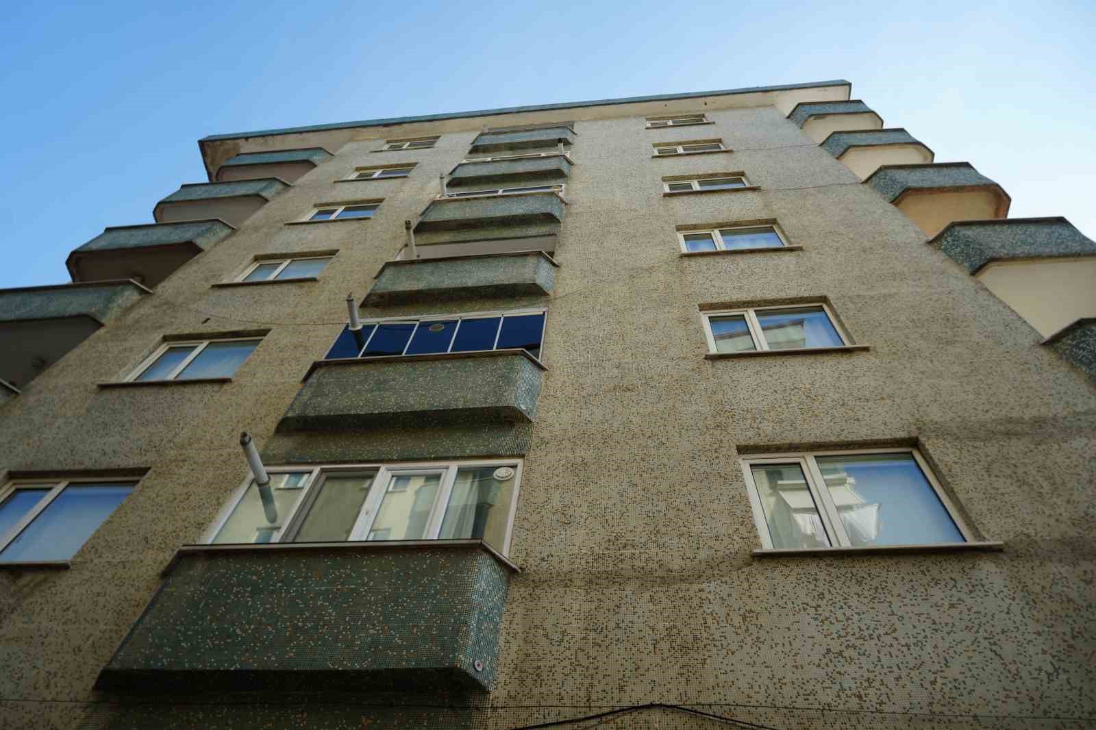 enkazdan kurtarilan dilaraya aci haber verildi 7